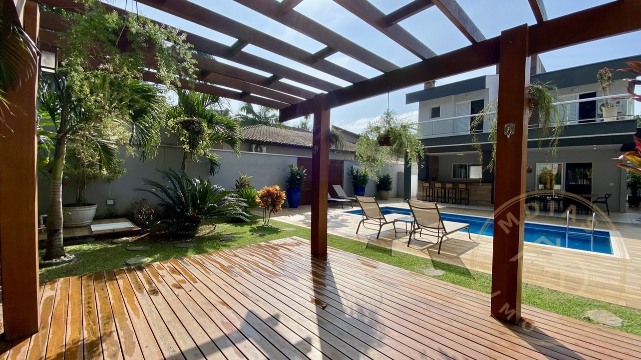 Casa — foto 1 de 6