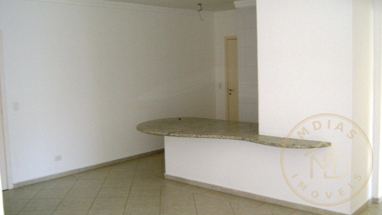 Apartamento — foto 2 de 18