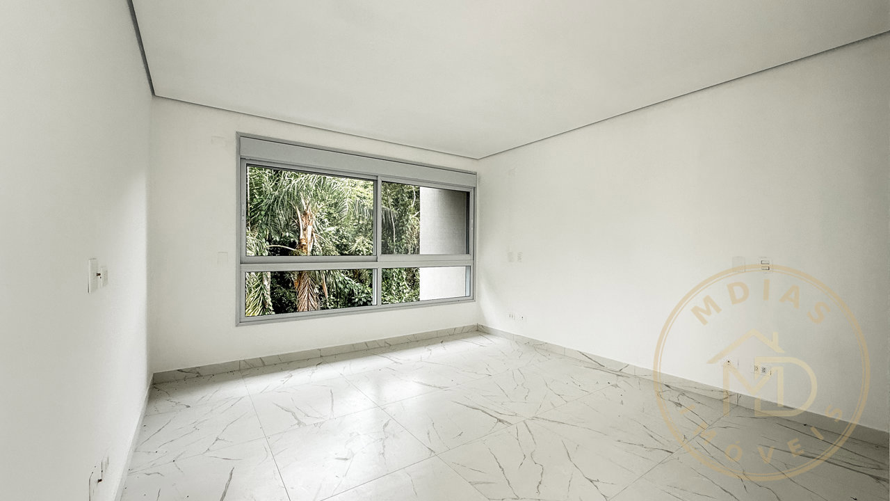 Casa em Condomínio — foto 8 de 33